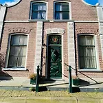 The Island Life Texel Apartment *